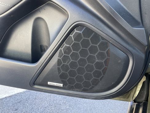 Used 2024 Subaru Outback Onyx Edition XT image 19