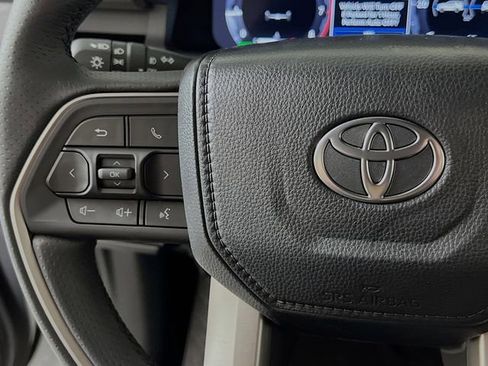 New 2026 Toyota 4Runner Limited AWD/4WD image 16