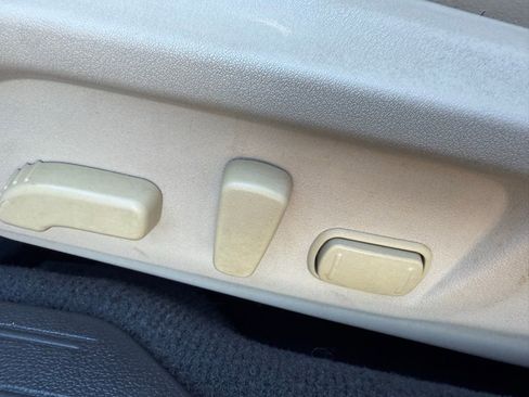 Used 2018 Subaru Outback 2.5i Limited image 14