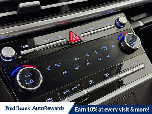 New 2025 Hyundai Santa Fe SEL image 9