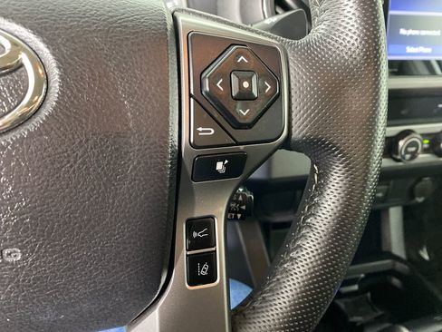 Used 2021 Toyota Tacoma SR5 image 15