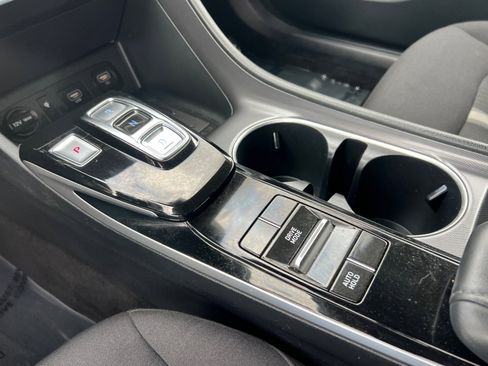 Used 2022 Hyundai Sonata SEL image 16