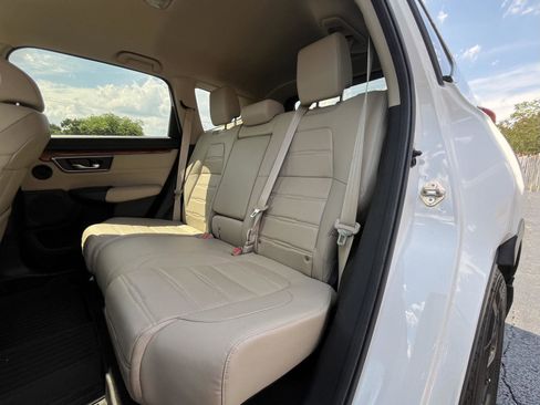 Used 2017 Honda CR-V Touring image 19
