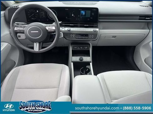 Certified 2025 Hyundai Kona SEL AWD/4WD image 16