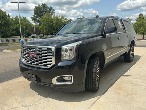 Used 2018 GMC Yukon XL Denali w/ Denali Ultimate Package AWD/4WD image 8