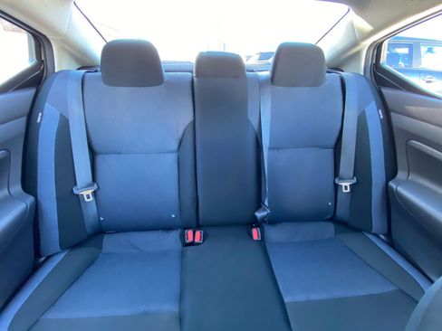 Used 2025 Nissan Versa SV image 36