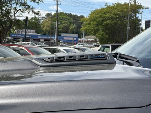 Used 2023 RAM 1500 Laramie image 14