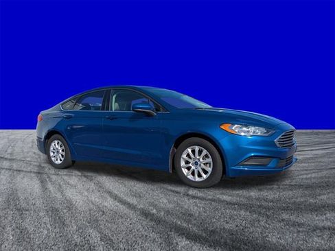 Used 2017 Ford Fusion S FWD image 2
