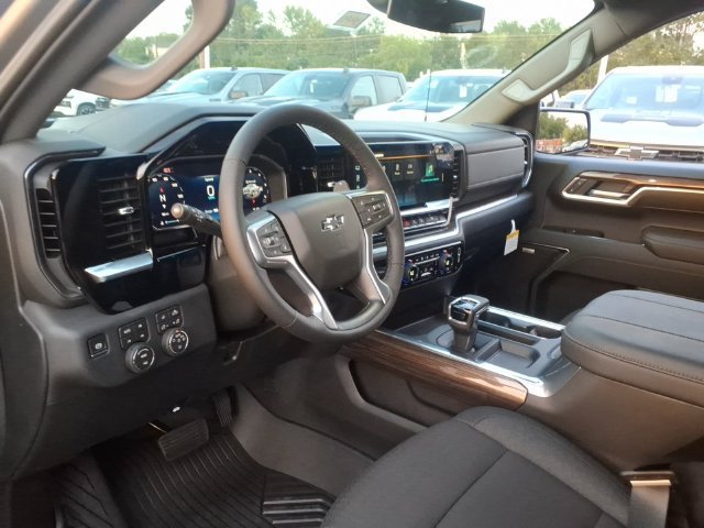 New 2026 Chevrolet Silverado 1500 RST w/ Safety Package AWD/4WD image 10