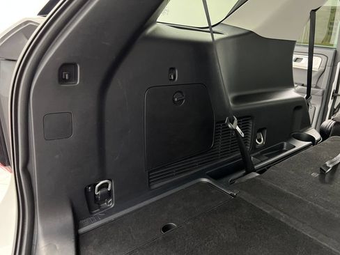 Used 2025 Ford Explorer Active RWD image 43