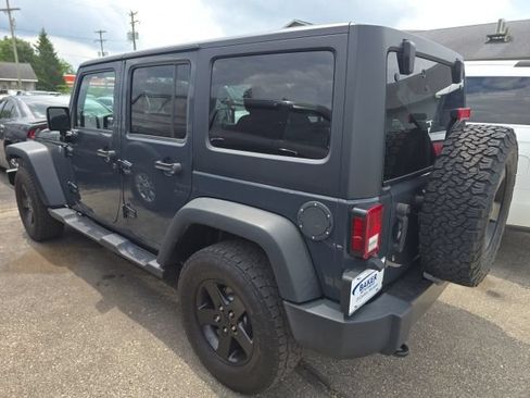 Used 2017 Jeep Wrangler Unlimited Sport AWD/4WD image 4