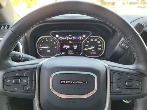 Used 2022 GMC Sierra 1500 Denali AWD/4WD image 21