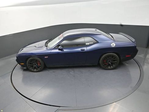 Used 2014 Dodge Challenger SRT8 RWD image 23