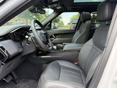 Used 2025 Land Rover Range Rover Sport Autobiography AWD/4WD image 13