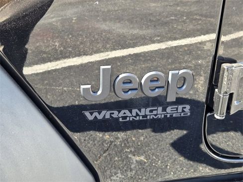 Used 2021 Jeep Wrangler Unlimited Sport w/ Technology Group image 13