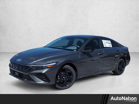 New 2026 Hyundai Elantra SEL Sport Premium image 1