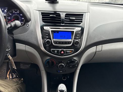 Used 2014 Hyundai Accent SE w/ Option Group 3 image 35