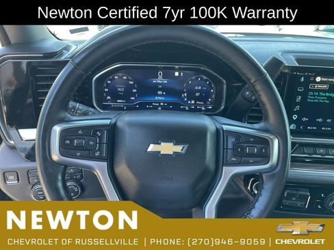 Used 2025 Chevrolet Silverado 1500 LT AWD/4WD image 15