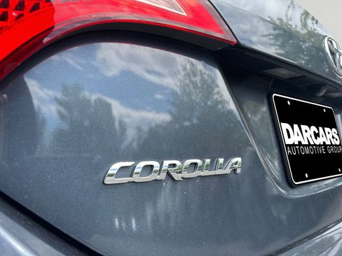 Used 2019 Toyota Corolla LE FWD image 30