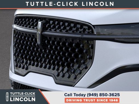 New 2026 Lincoln Nautilus Premier w/ Jet Appearance Package image 17