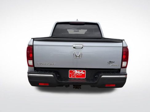 Used 2017 Honda Ridgeline RTL-T image 5