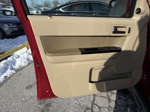Used 2011 Ford Escape Limited w/ 302A Rapid Spec Order Code image 24
