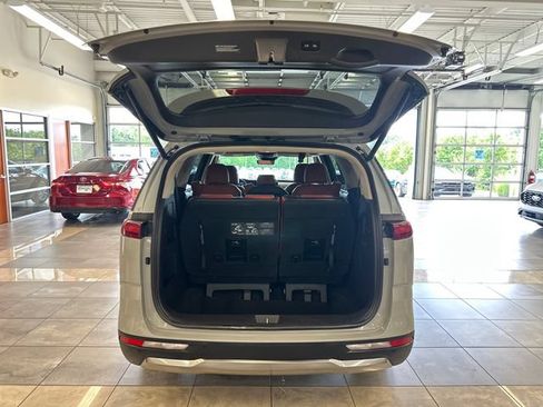 Used 2024 Kia Carnival SX FWD image 28