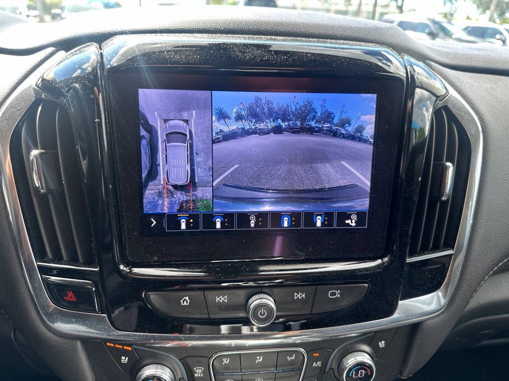 Certified 2020 Chevrolet Traverse Premier w/ Redline Edition AWD/4WD image 8