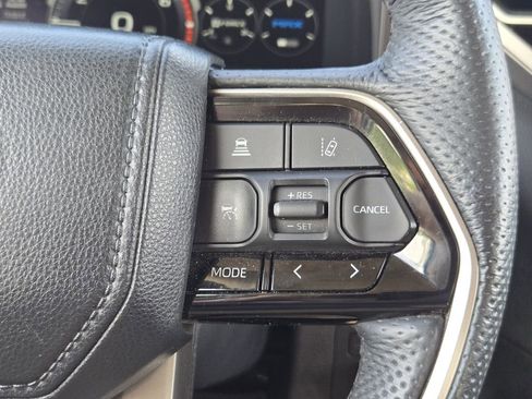Used 2024 Toyota Tundra Limited AWD/4WD image 31