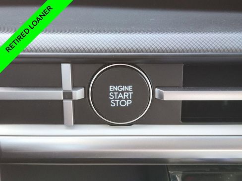 New 2025 Hyundai Santa Fe SEL image 18