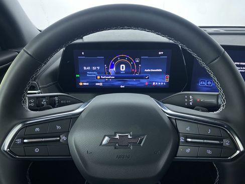 New 2026 Chevrolet Traverse LT image 3