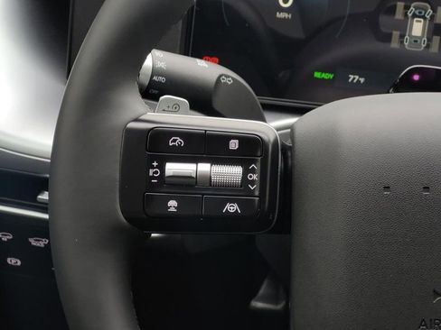 New 2026 Hyundai Ioniq 9 SE image 16