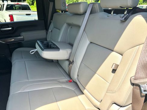 Used 2023 Chevrolet Silverado 2500 LTZ image 18