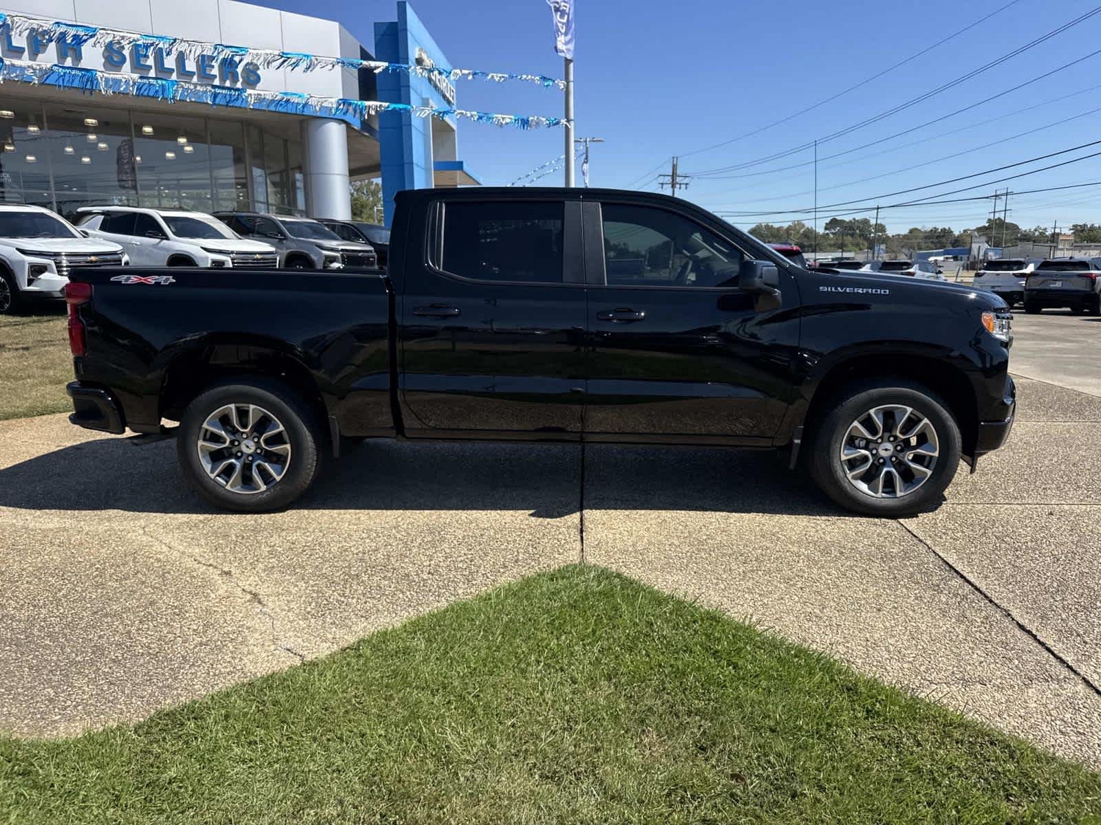 New 2026 Chevrolet Silverado 1500 RST AWD/4WD image 6