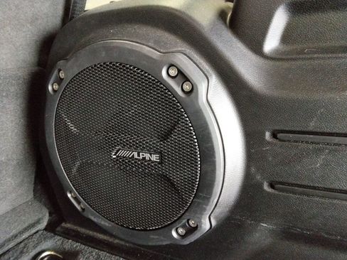 Used 2021 Jeep Wrangler Unlimited Sahara w/ Uconnect 4C Nav & Sound Group image 13