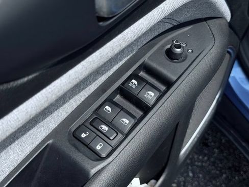 Used 2024 Jeep Compass Latitude AWD/4WD image 13