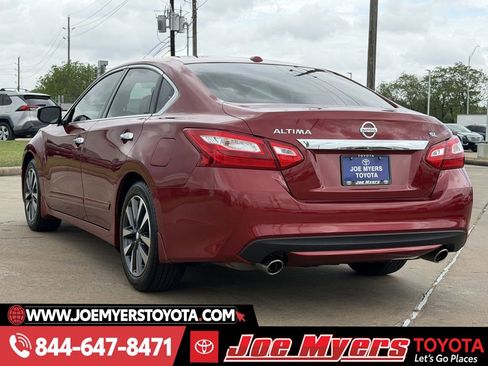 Used 2016 Nissan Altima 2.5 SL w/ Moonroof Package image 7