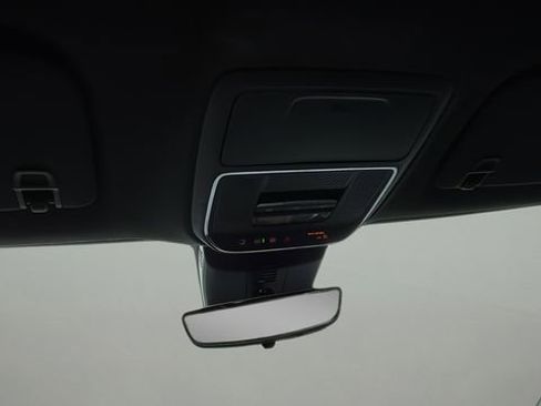 Used 2024 Chevrolet Traverse RS image 24