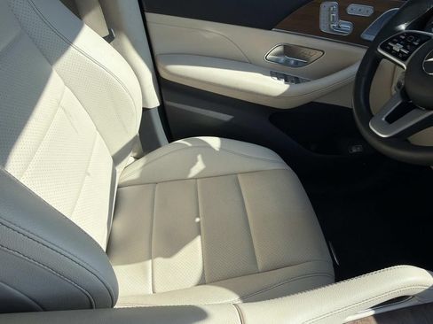 Used 2020 Mercedes-Benz GLS 450 4MATIC image 11