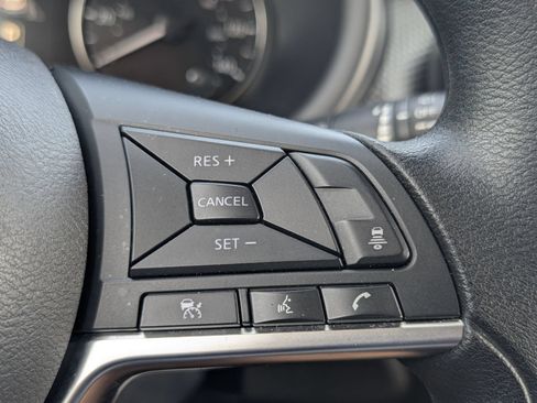 Used 2024 Nissan Kicks SV FWD image 14