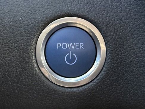 Used 2022 Toyota Tundra Limited image 21