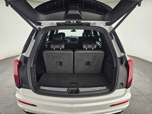 Used 2020 Cadillac XT6 Premium Luxury FWD image 15