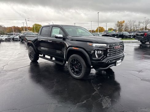New 2026 GMC Canyon Denali w/ LPO, Denali Black Edition image 4