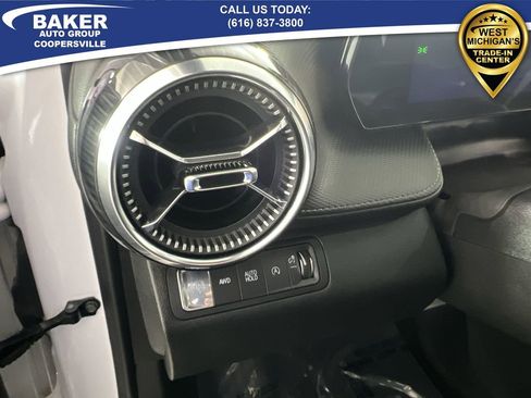 Certified 2025 Chevrolet Equinox LT image 18