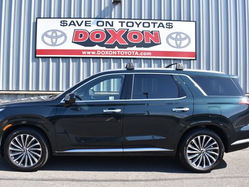 Used 2025 Hyundai Palisade Calligraphy AWD/4WD image 4