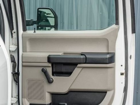 Used 2019 Ford F250 XL image 38