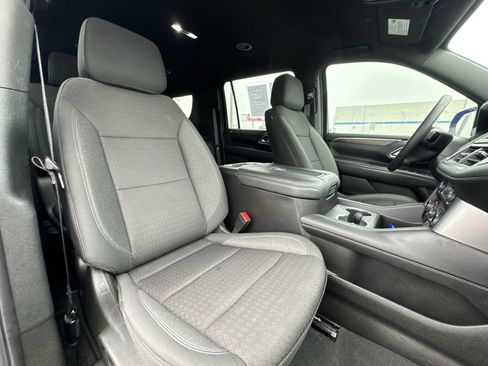 Used 2024 Chevrolet Suburban LS RWD image 26