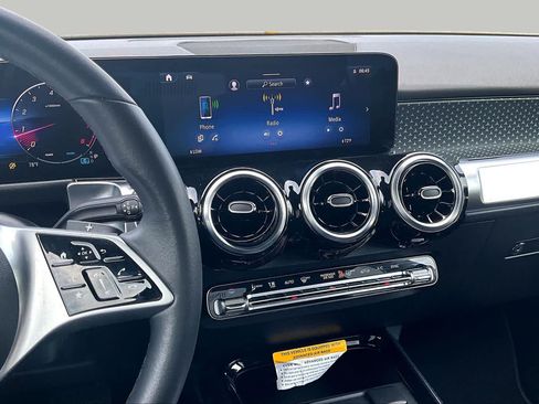 Certified 2025 Mercedes-Benz GLB 250 image 7