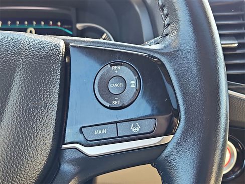 Certified 2022 Honda Pilot Touring image 30