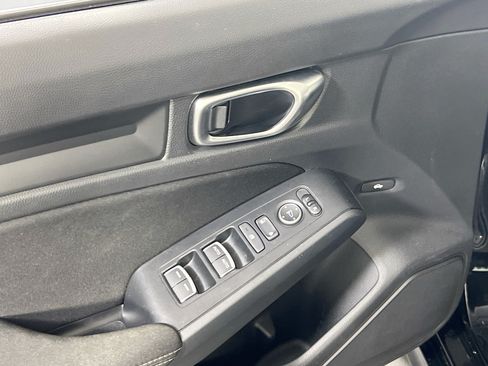 Used 2023 Honda Civic Sport image 17